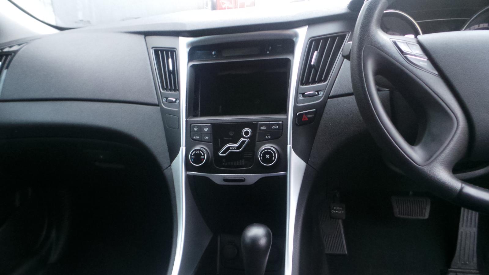 Hyundai i45 - 2010-2013