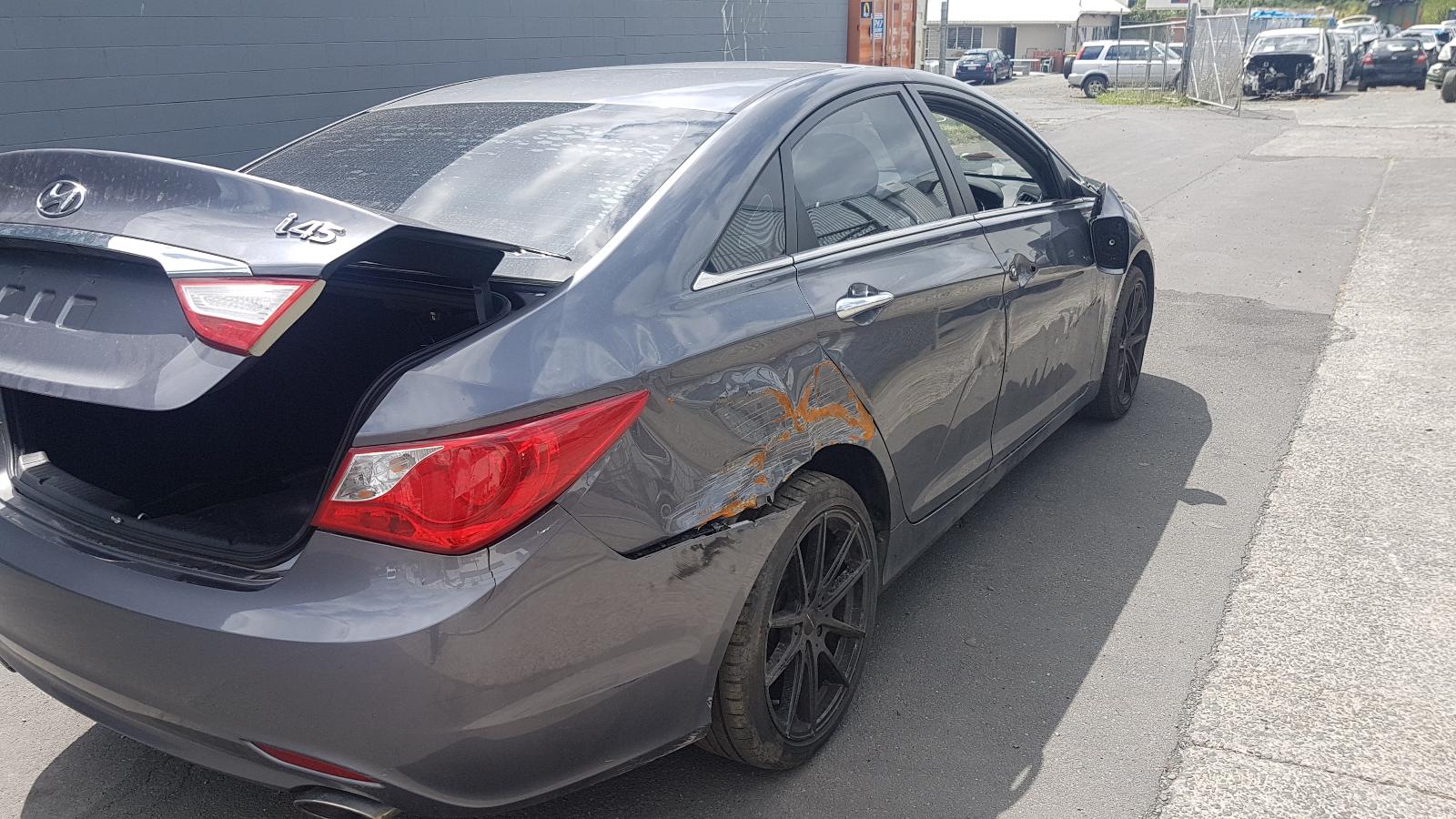 Hyundai i45 - 2010-2013