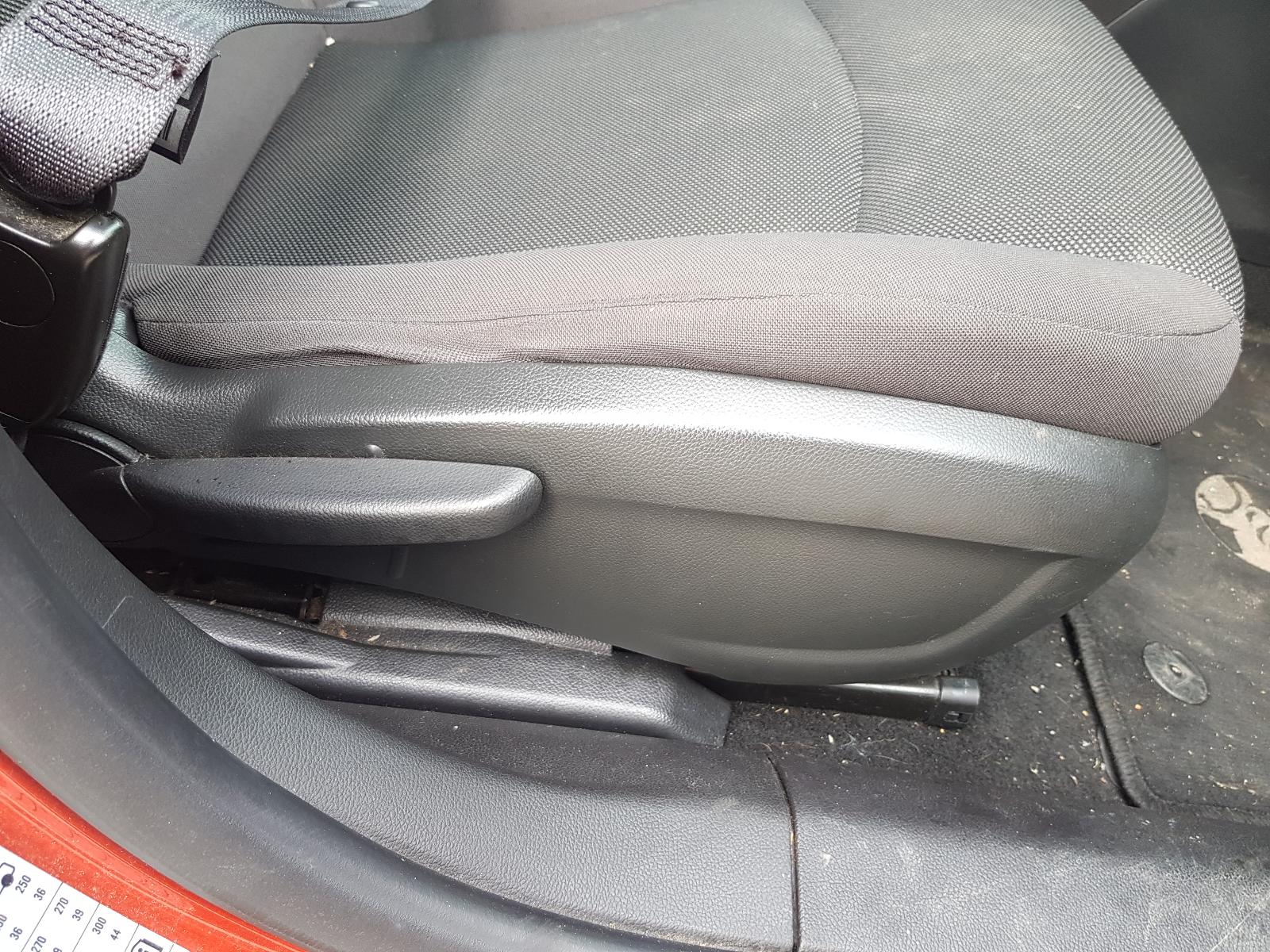 Holden Cruze - 2009-Present