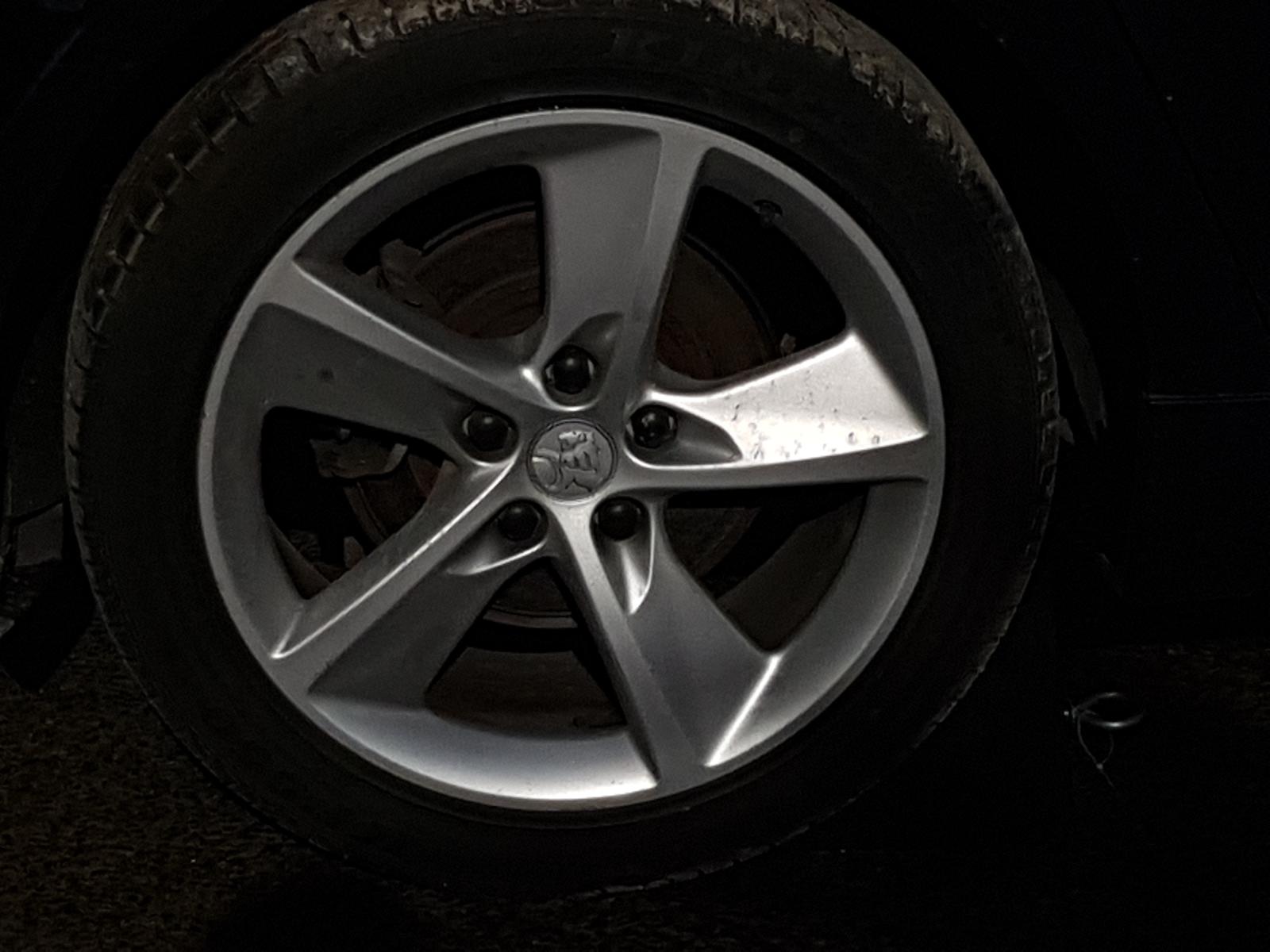 Holden Cruze - 2009-Present