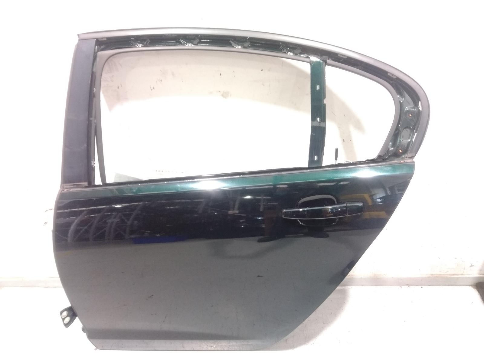 Left Rear Door Sliding