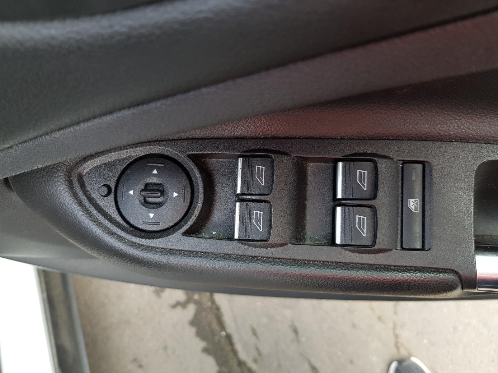 Ford Kuga - TF 2013-Present