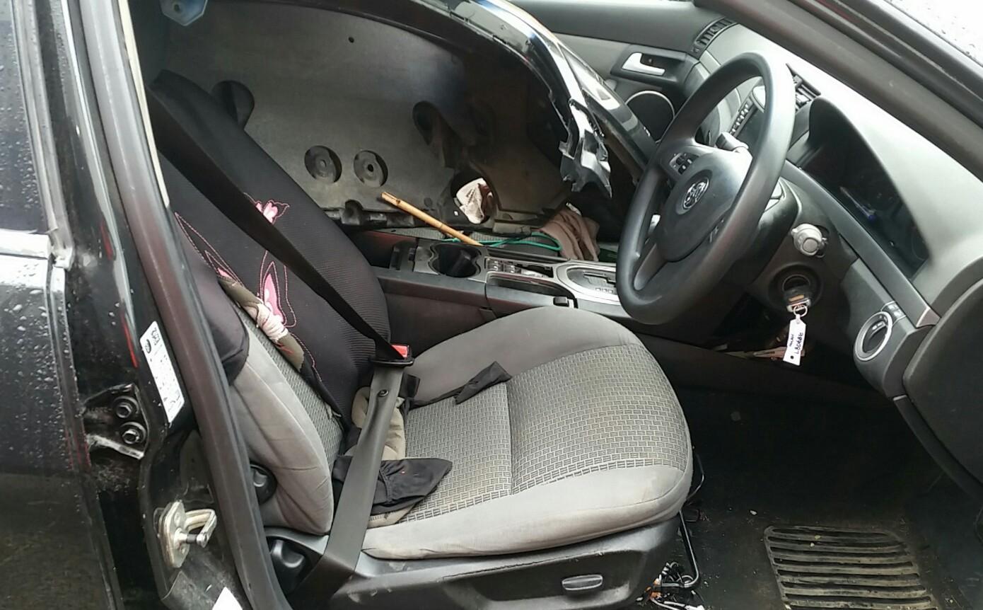 Holden Commodore - VE Omega 06-