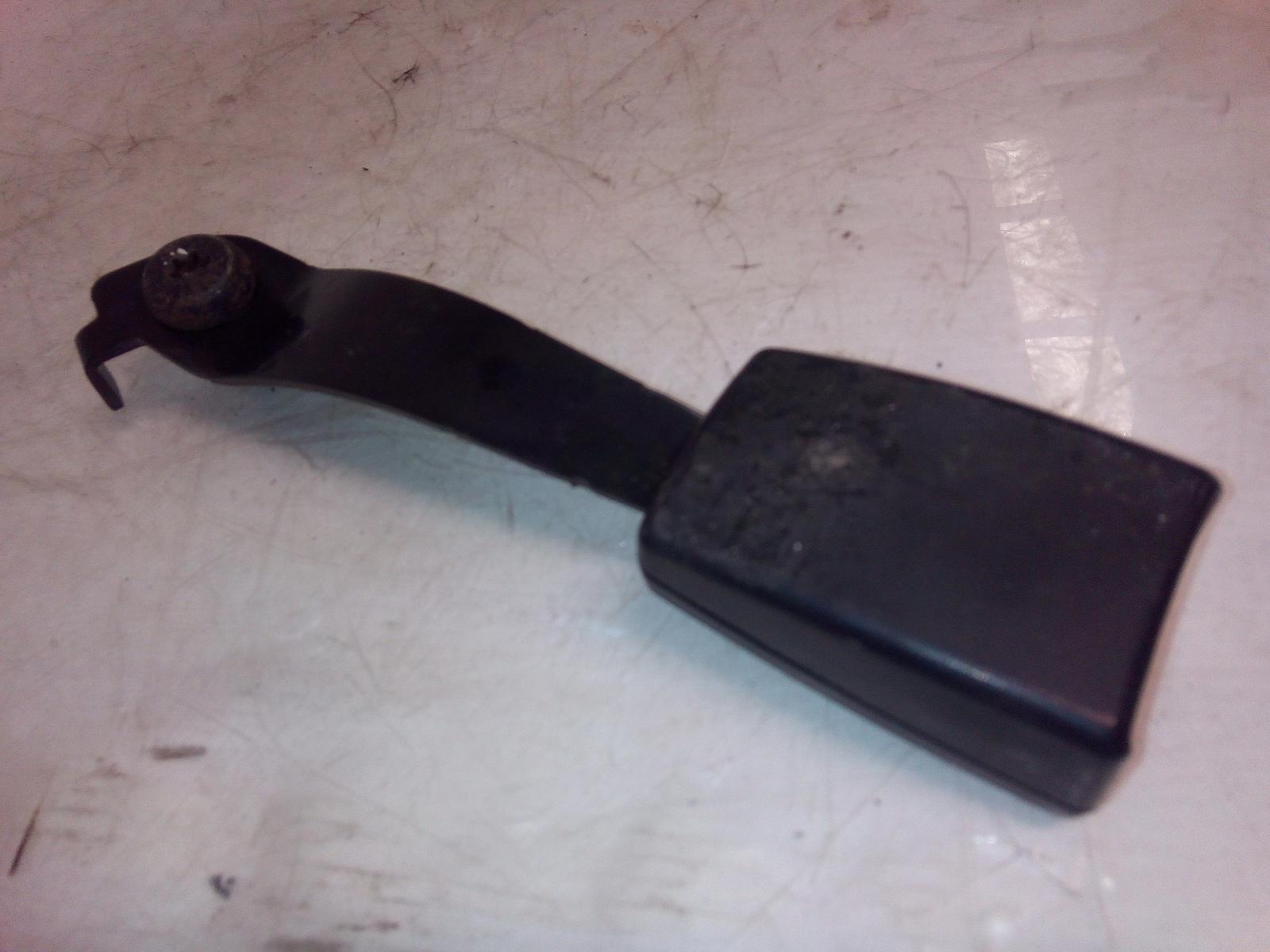 Seat_Belt_Stalk