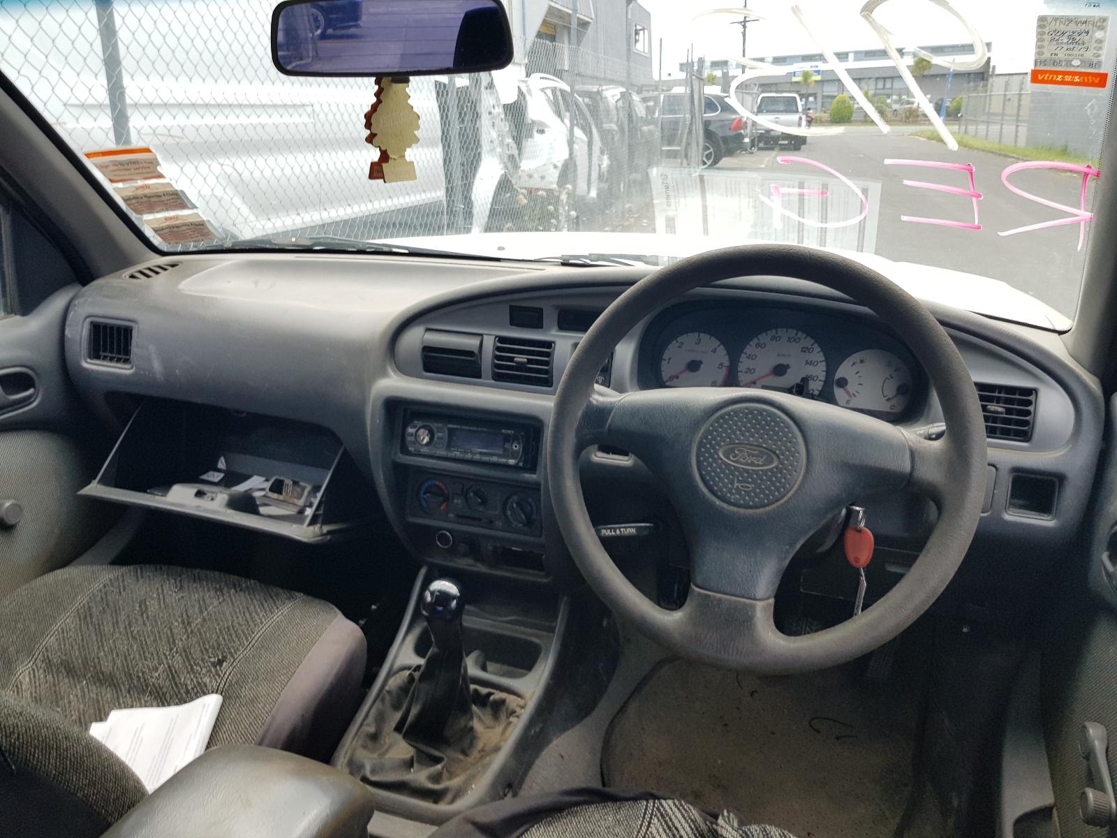 Ford Courier - UT 2005-2006