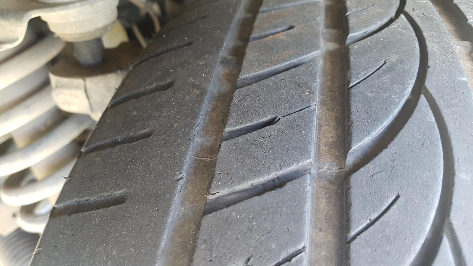 Ford Explorer - UT 2001-2005