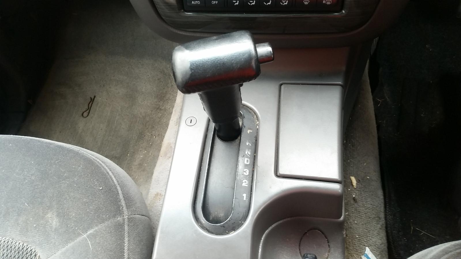 Ford Explorer - UT 2001-2005