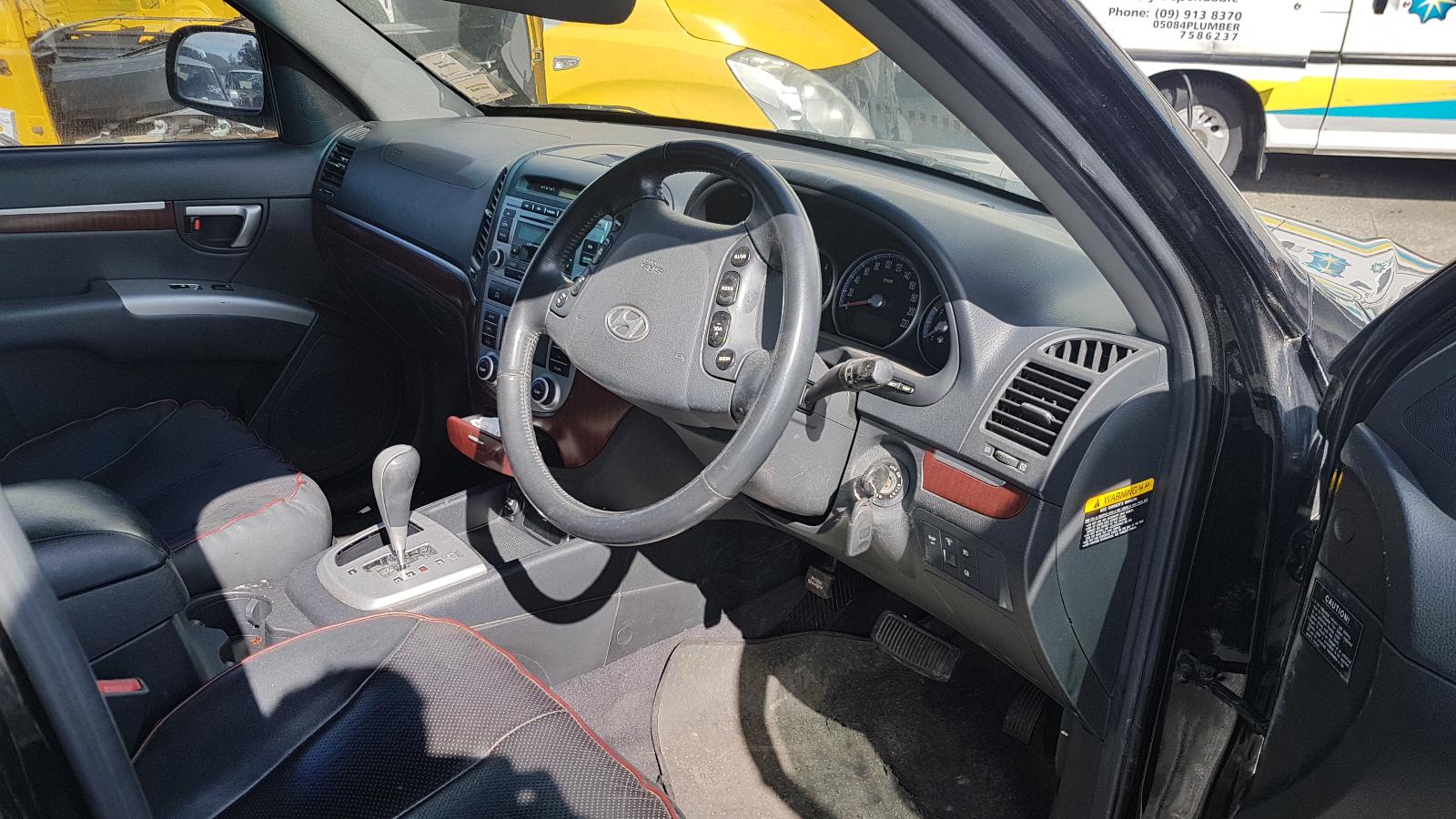 Hyundai Santa Fe - 2006-2012