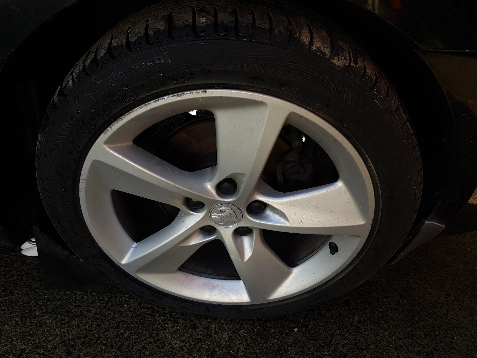 Holden Cruze - 2009-Present