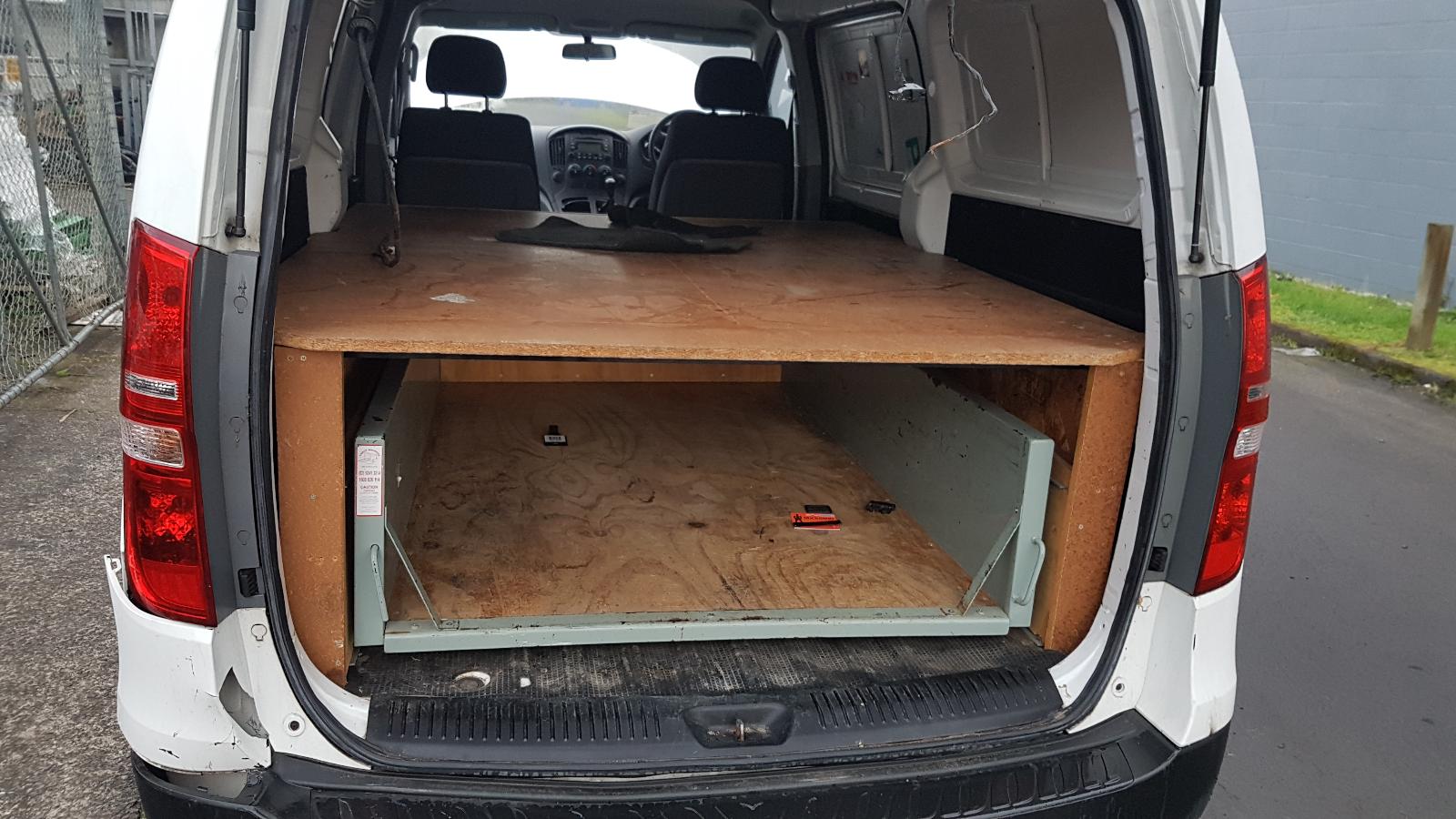 Hyundai H1 Van - 2008-2016