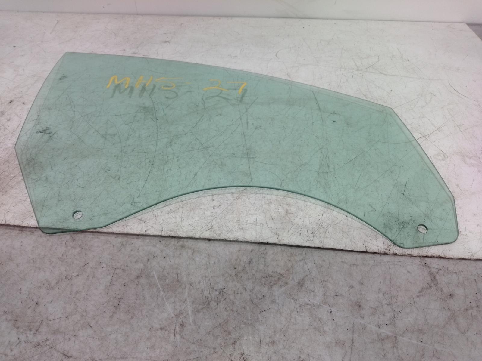 Right_Front_Door_Window