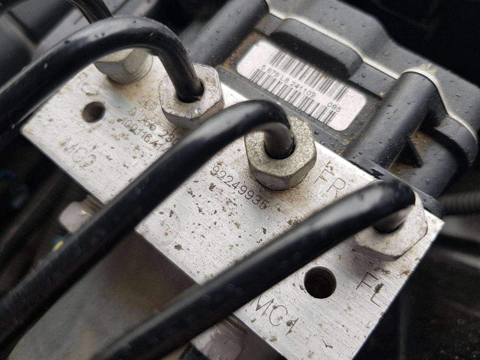 Holden Commodore - VE Omega 06-