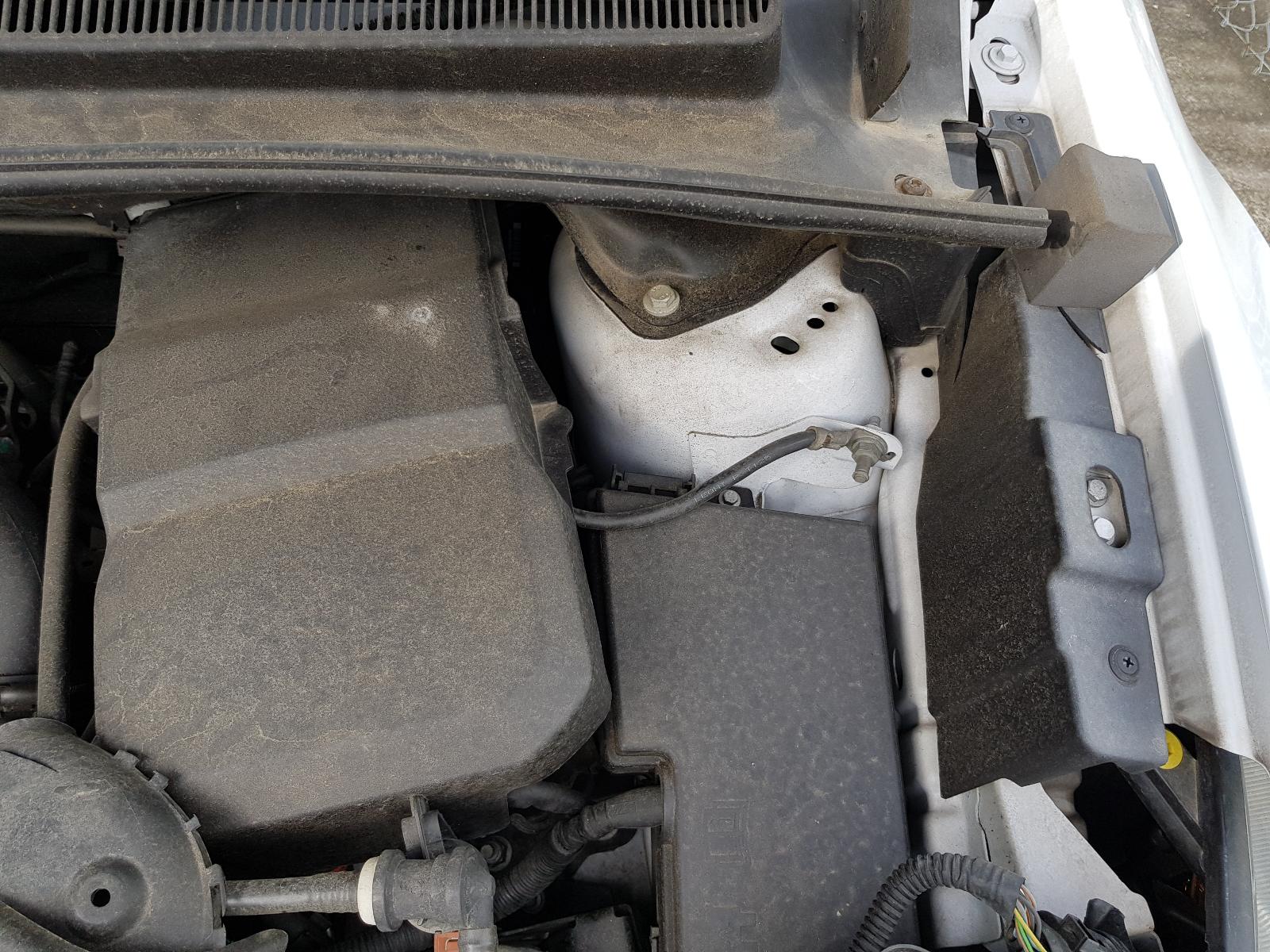 Ford Kuga - TE 2012-2013