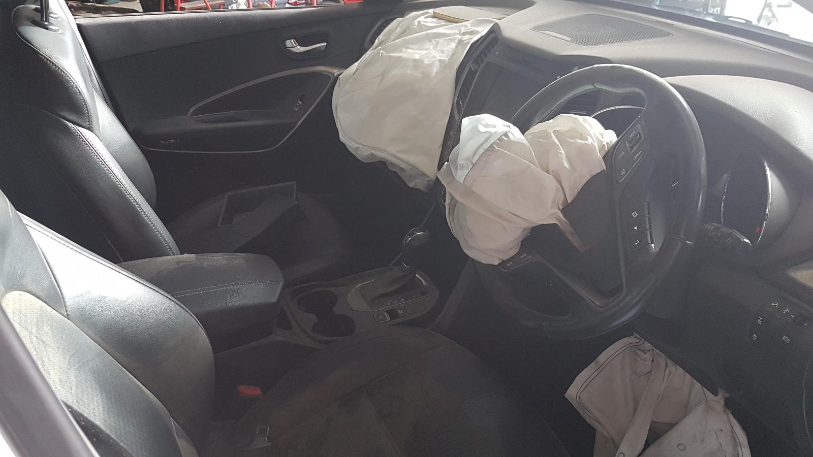 Hyundai Santa Fe - 2013-Present