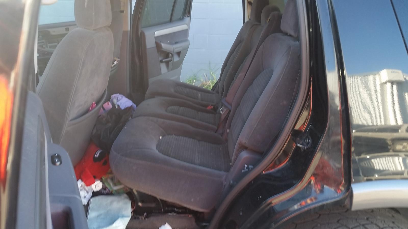 Ford Explorer - UT 2001-2005