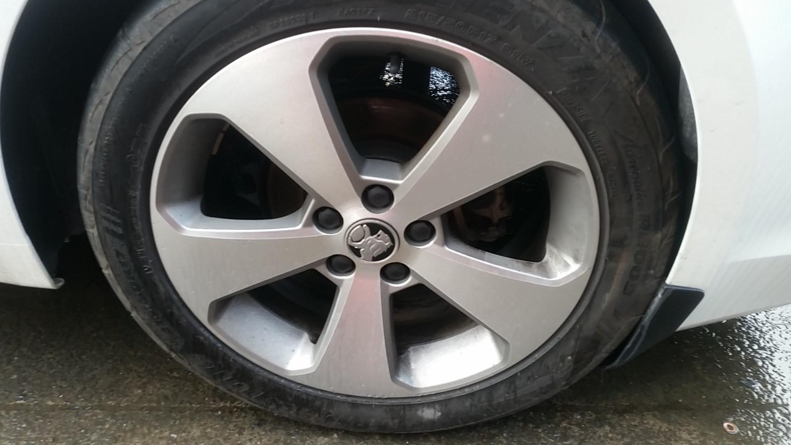 Holden Cruze - 2009-Present