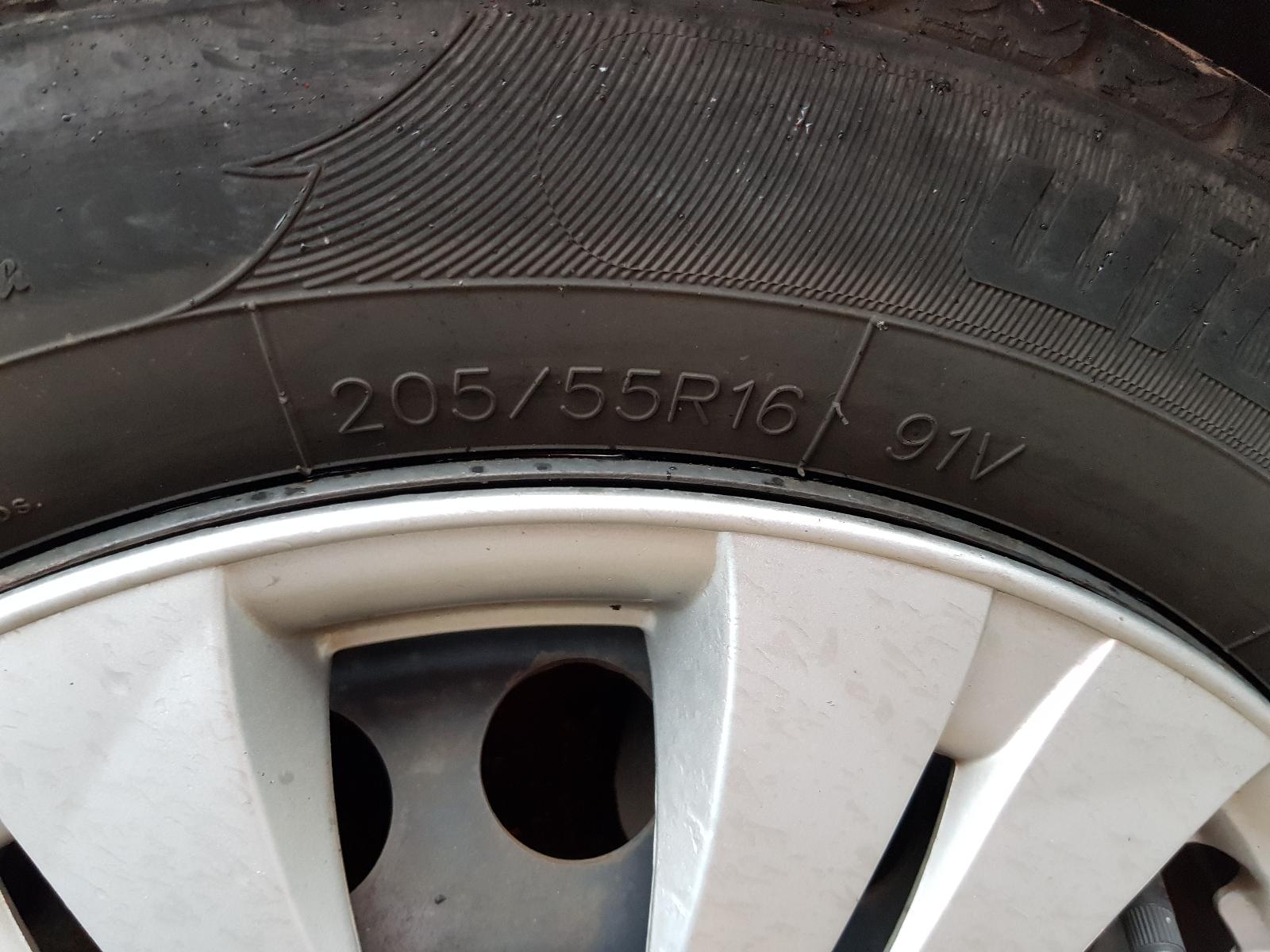 Holden Cruze - 2009-Present