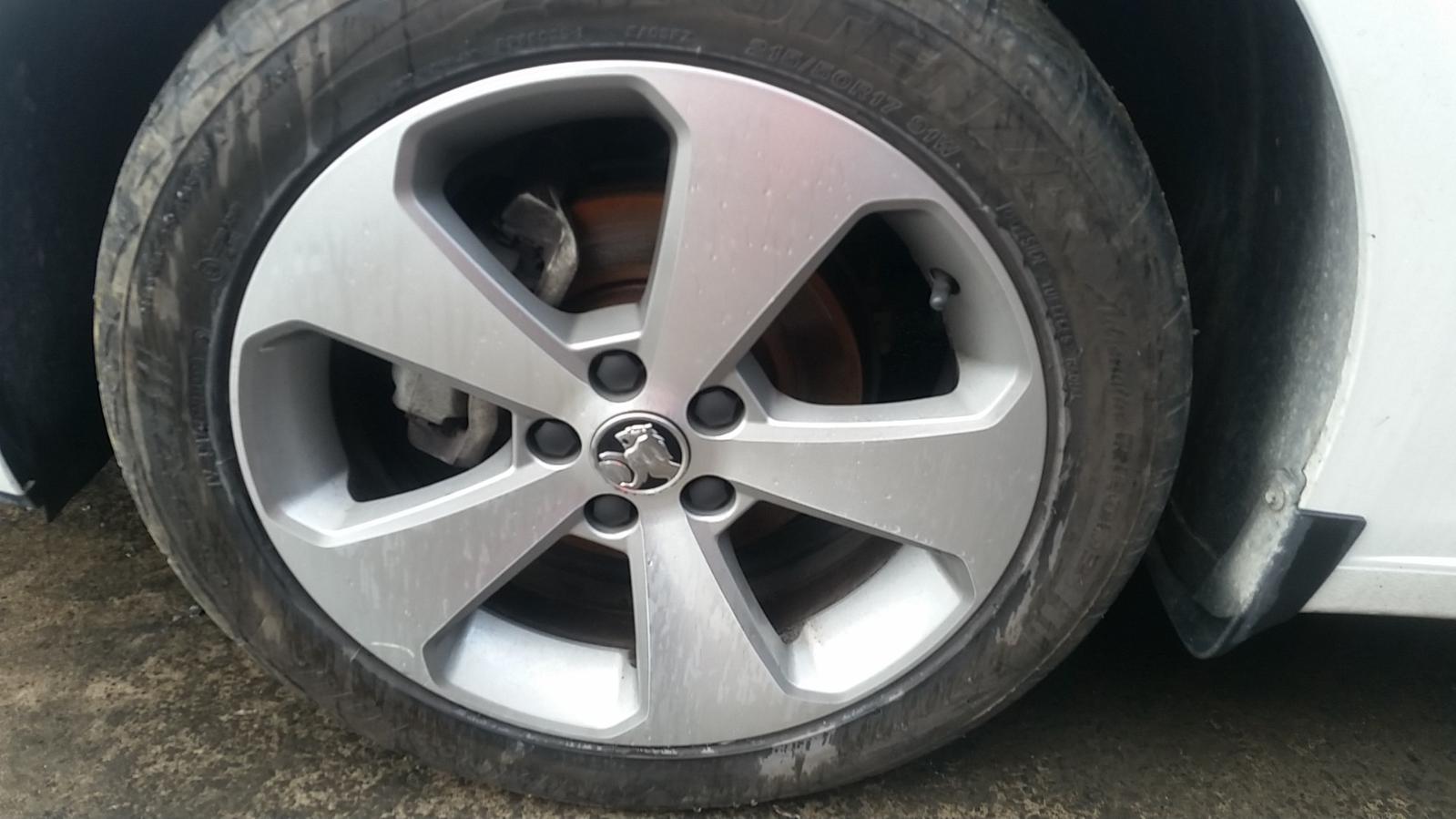 Holden Cruze - 2009-Present