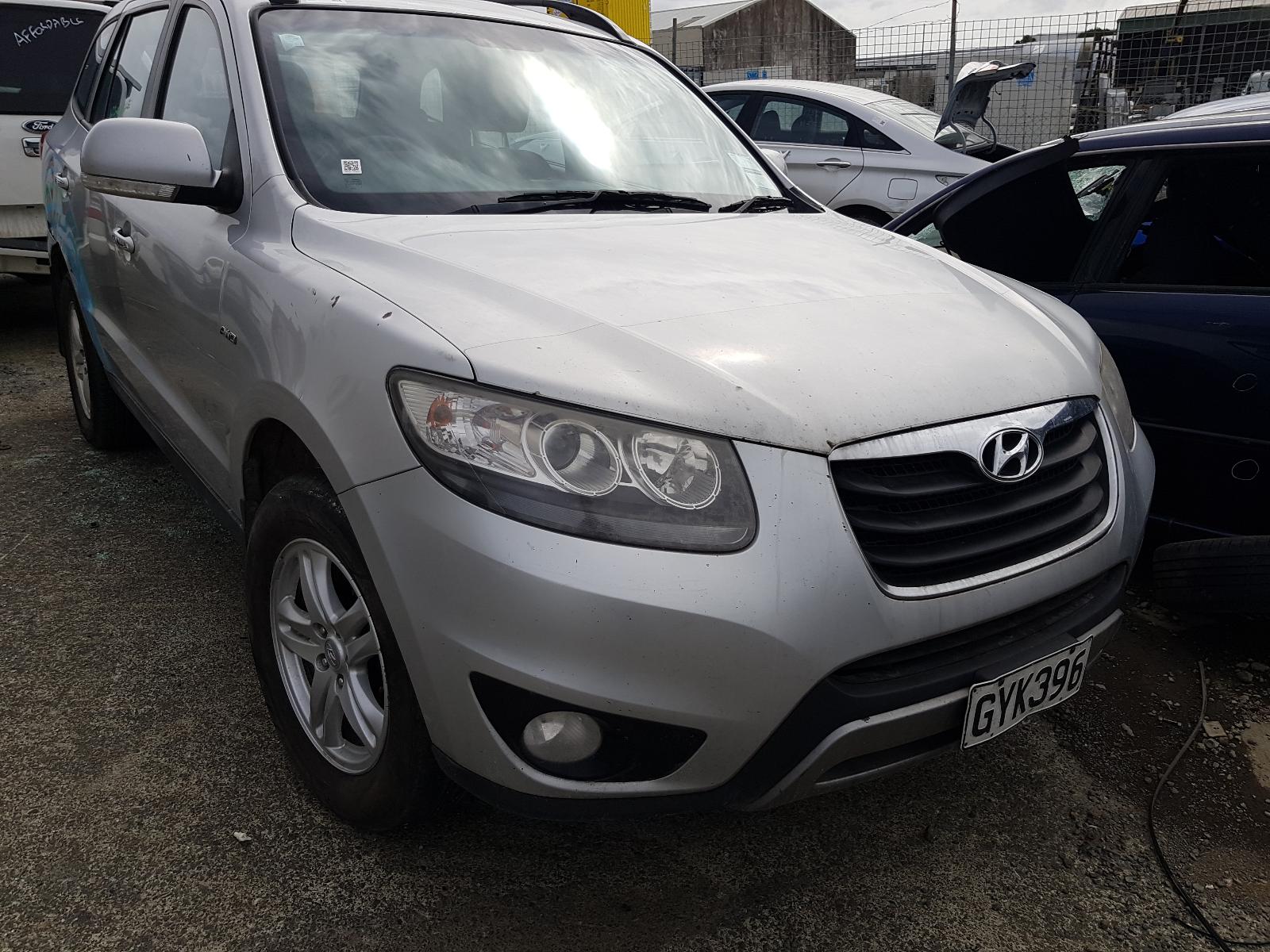 Hyundai Santa Fe - 2006-2012