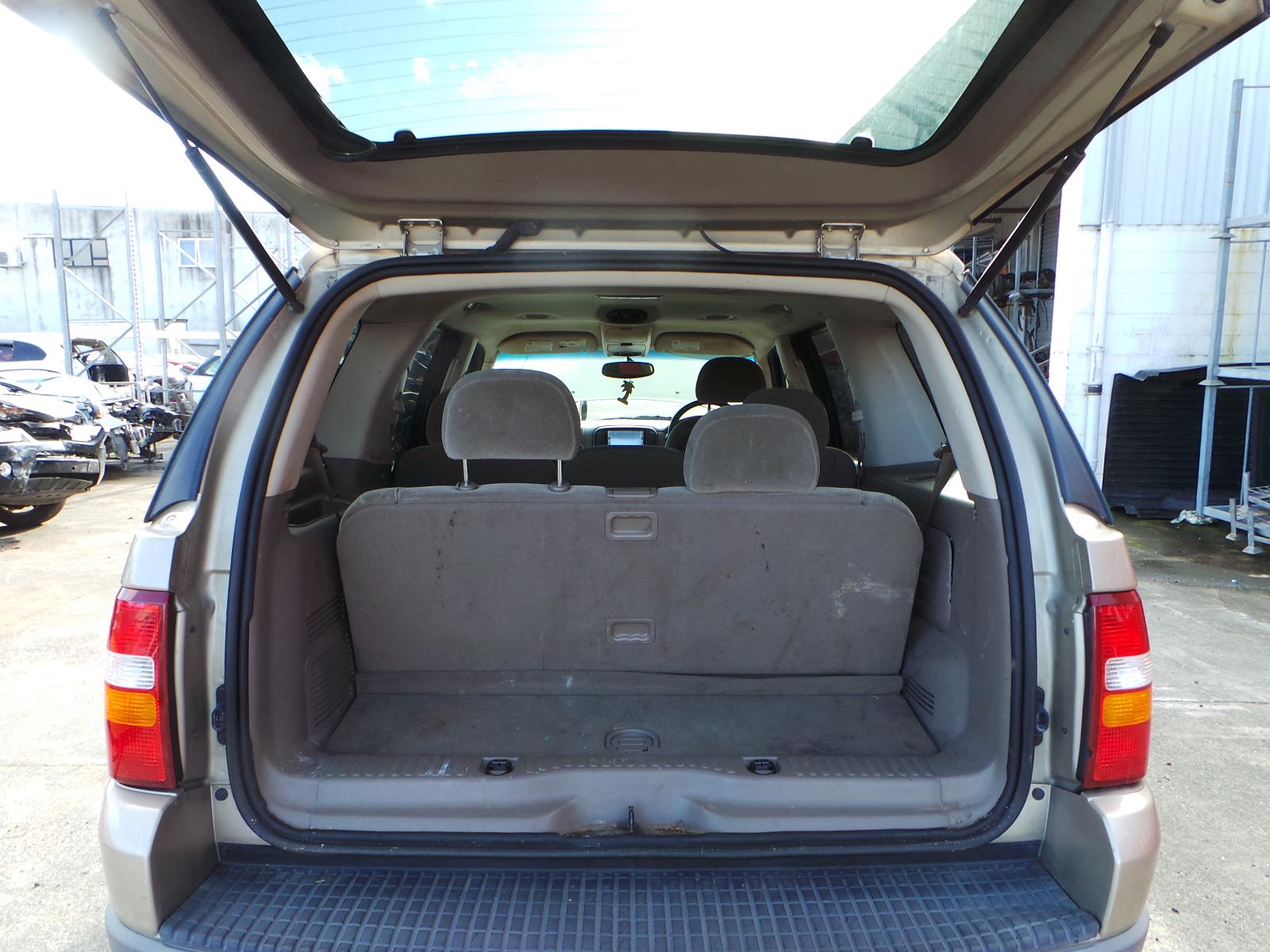 Ford Explorer - UT 2001-2005