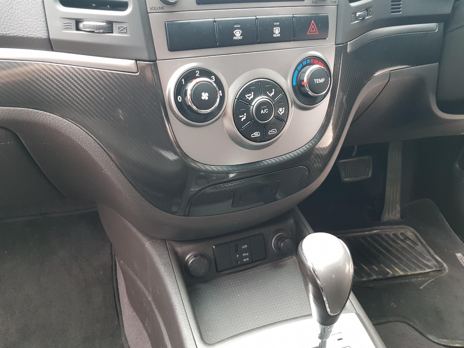 Hyundai Santa Fe - 2006-2012