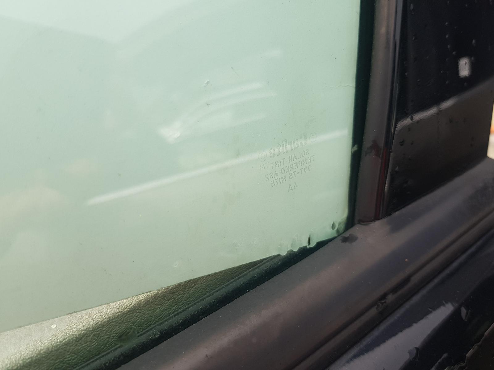 Ford Explorer - UT 2001-2005