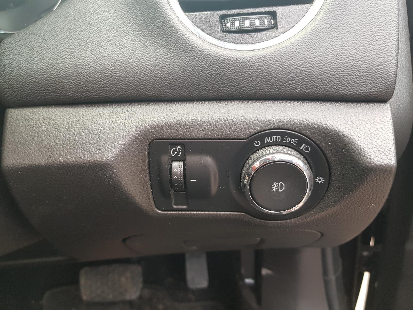 Holden Cruze - 2009-Present