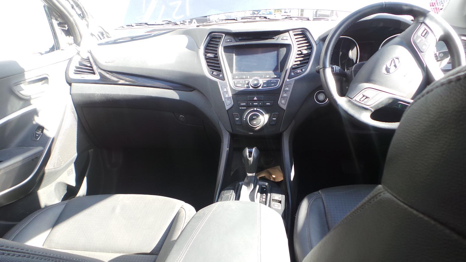 Hyundai Santa Fe - 2013-Present