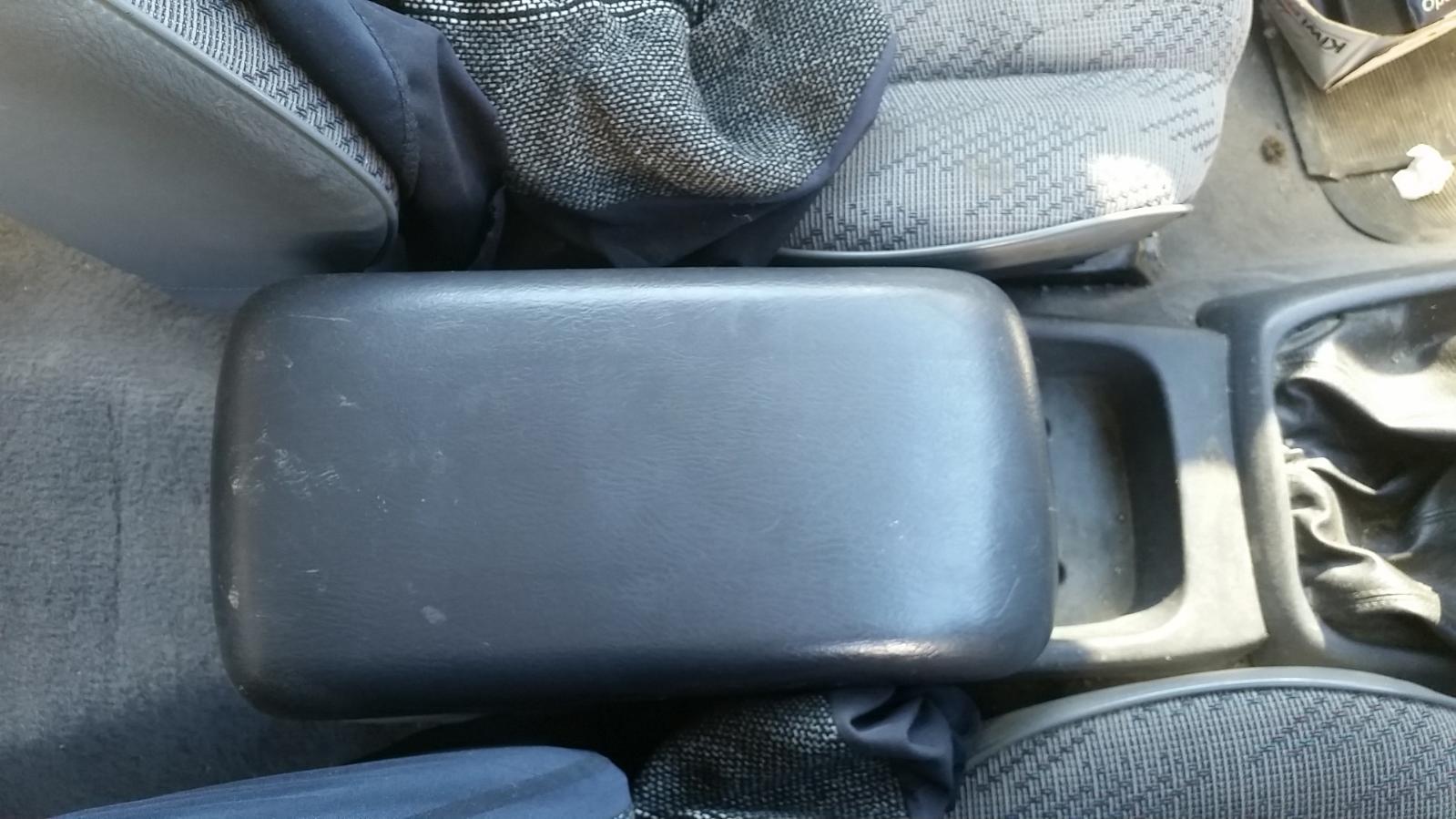 Ford Courier - 03-05