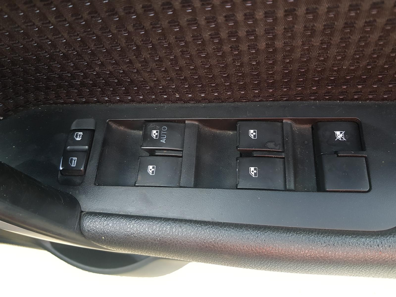 Holden Captiva - Captiva 7 2011-Present