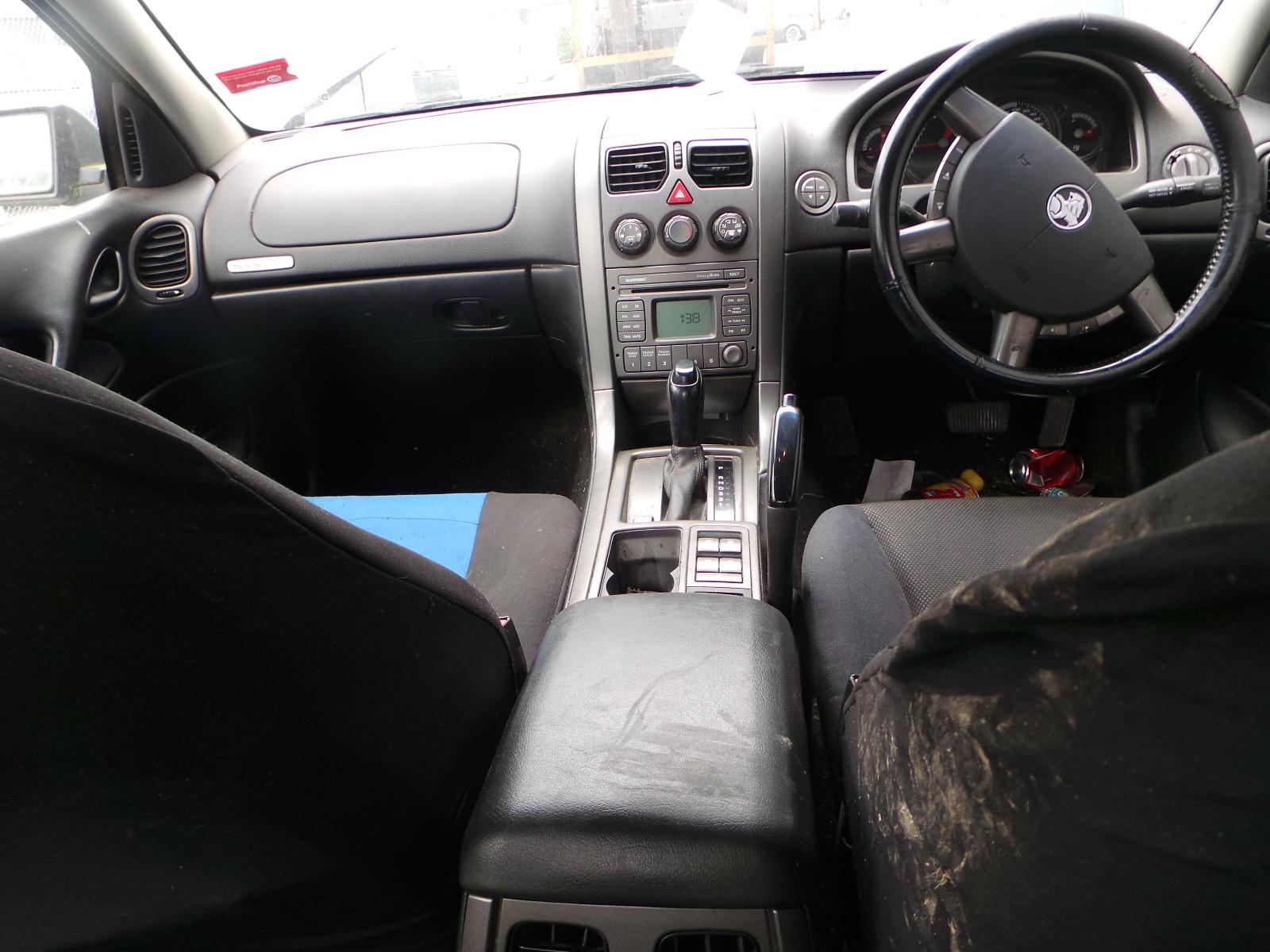 Holden Crewman - VZ  2004-2007