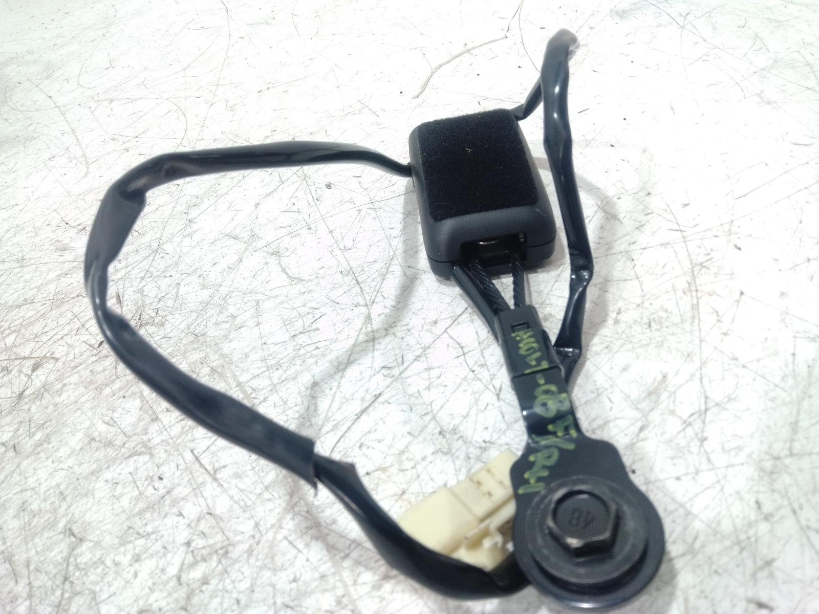 Seat_Belt_Stalk