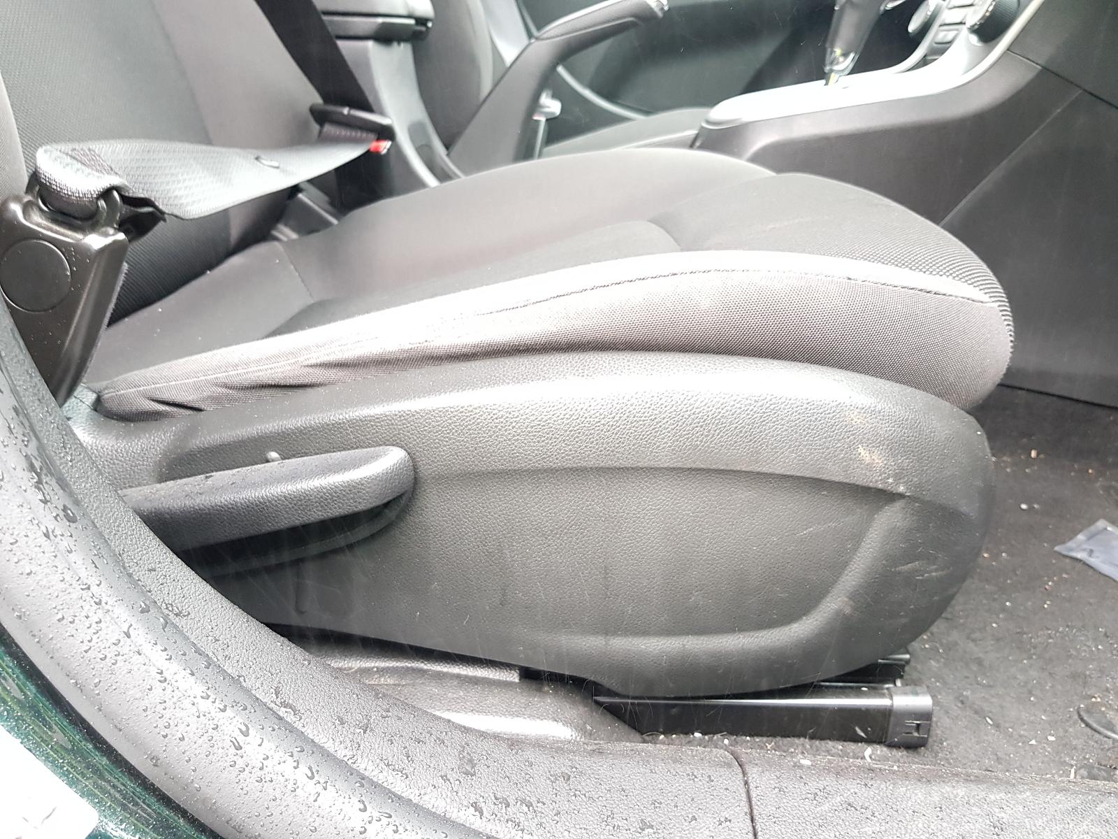 Holden Cruze - 2009-Present