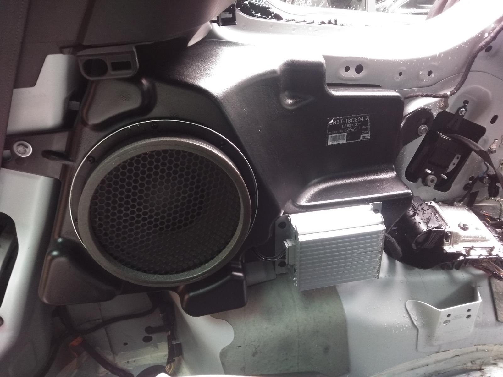 Ford Everest - UA 15-