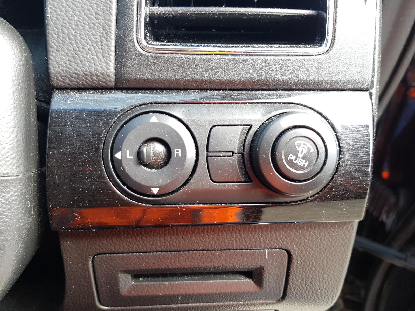 Holden Captiva - Captiva 7 2011-Present