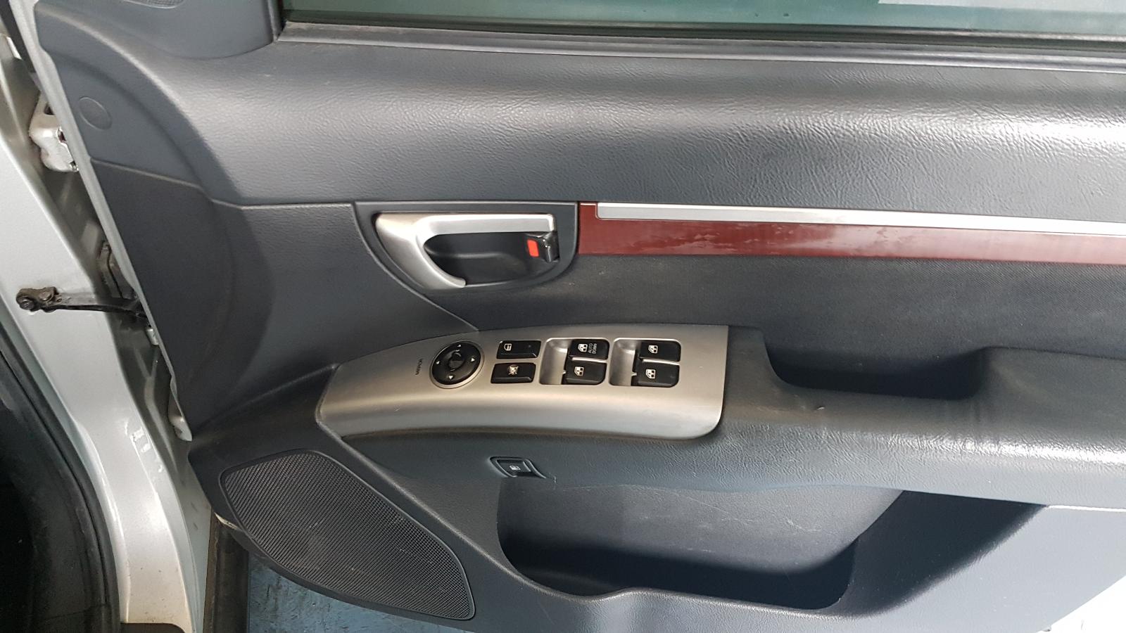 Hyundai Santa Fe - 2006-2012