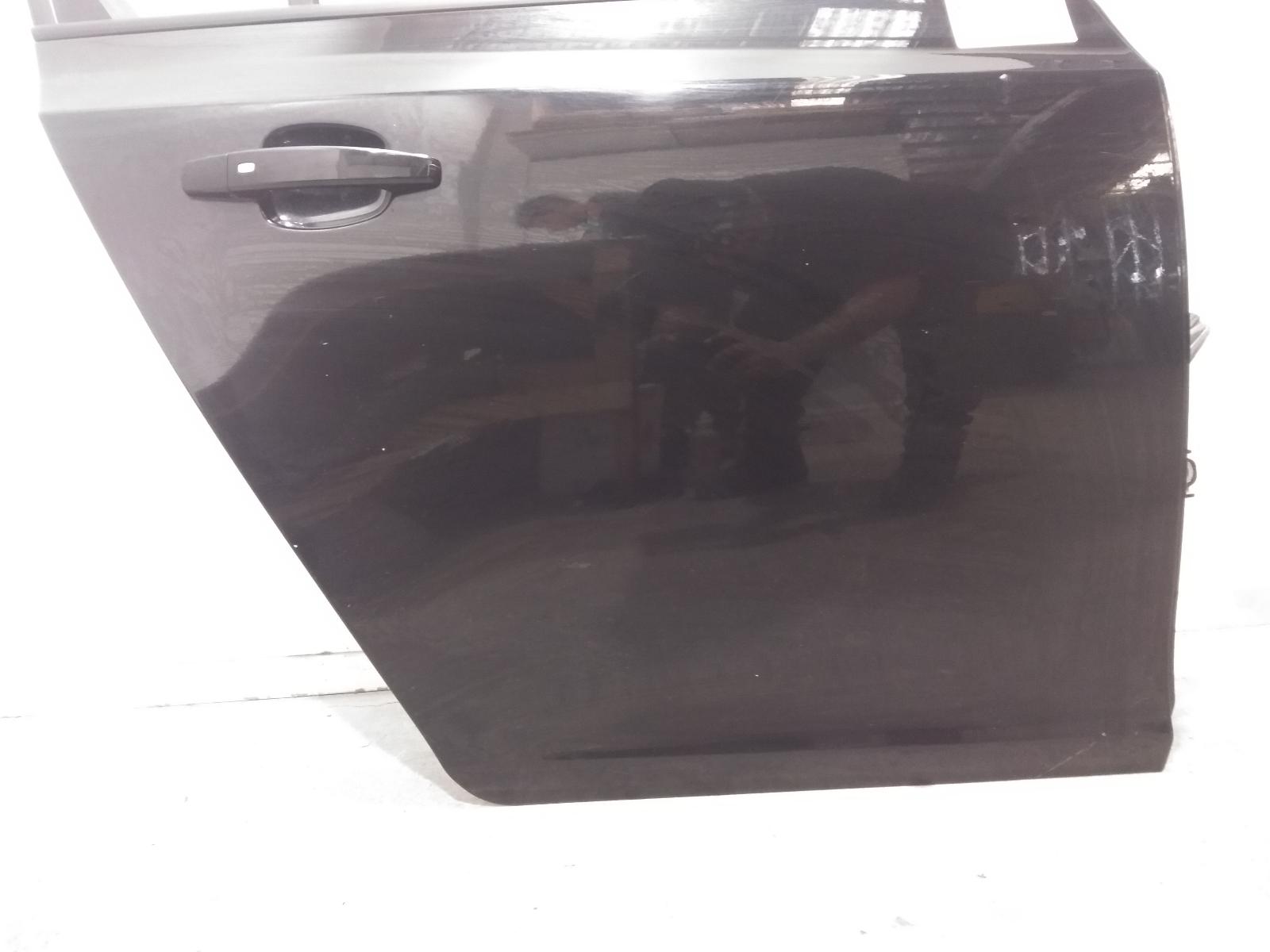 Right_Rear_Door_Sliding