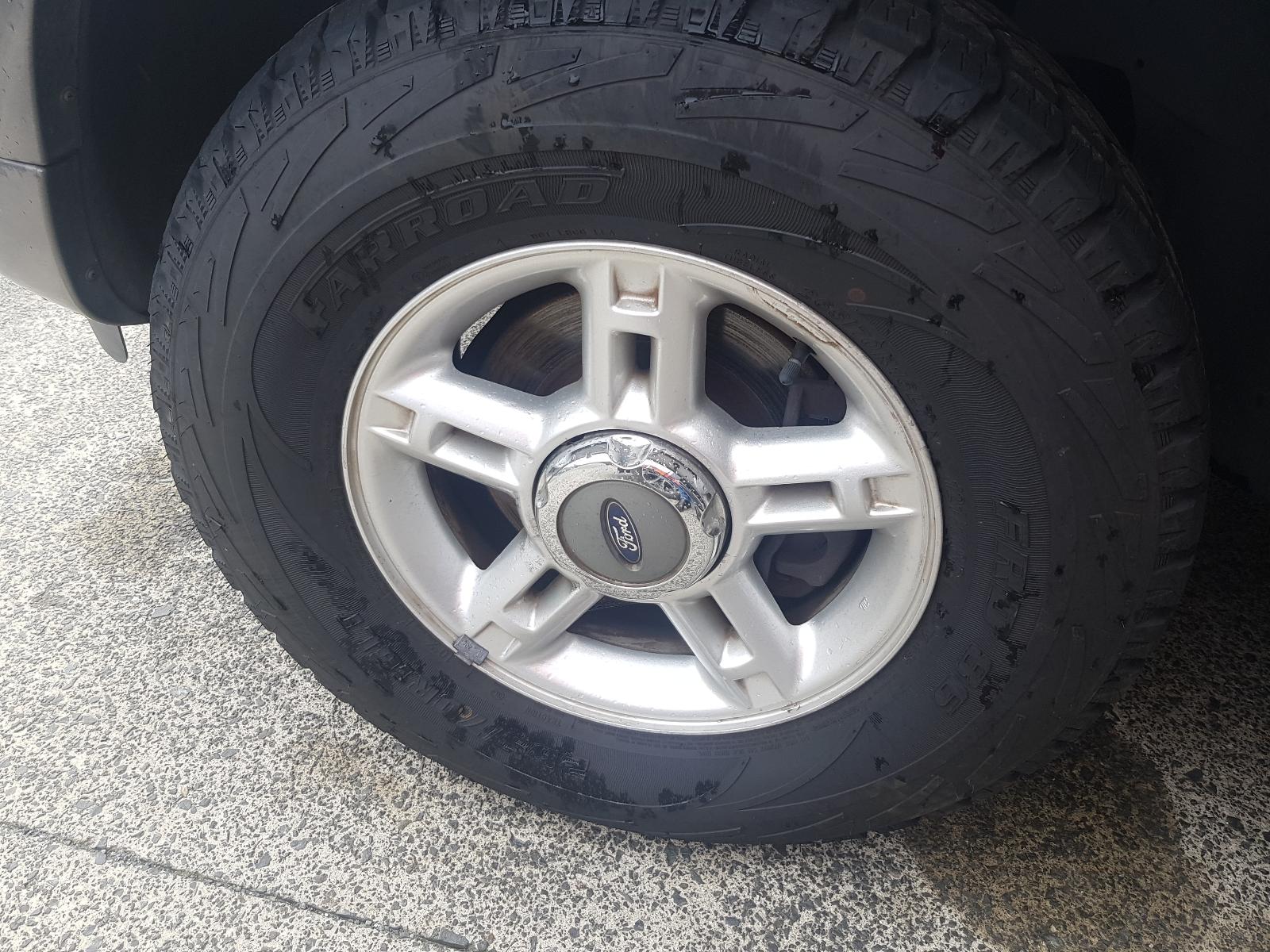 Ford Explorer - UT 2001-2005