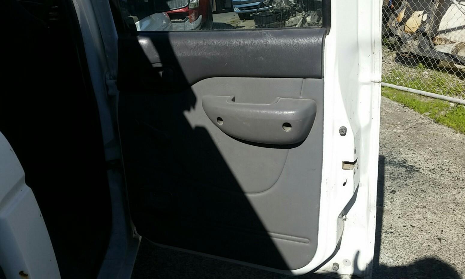 Ford Courier - 03-05