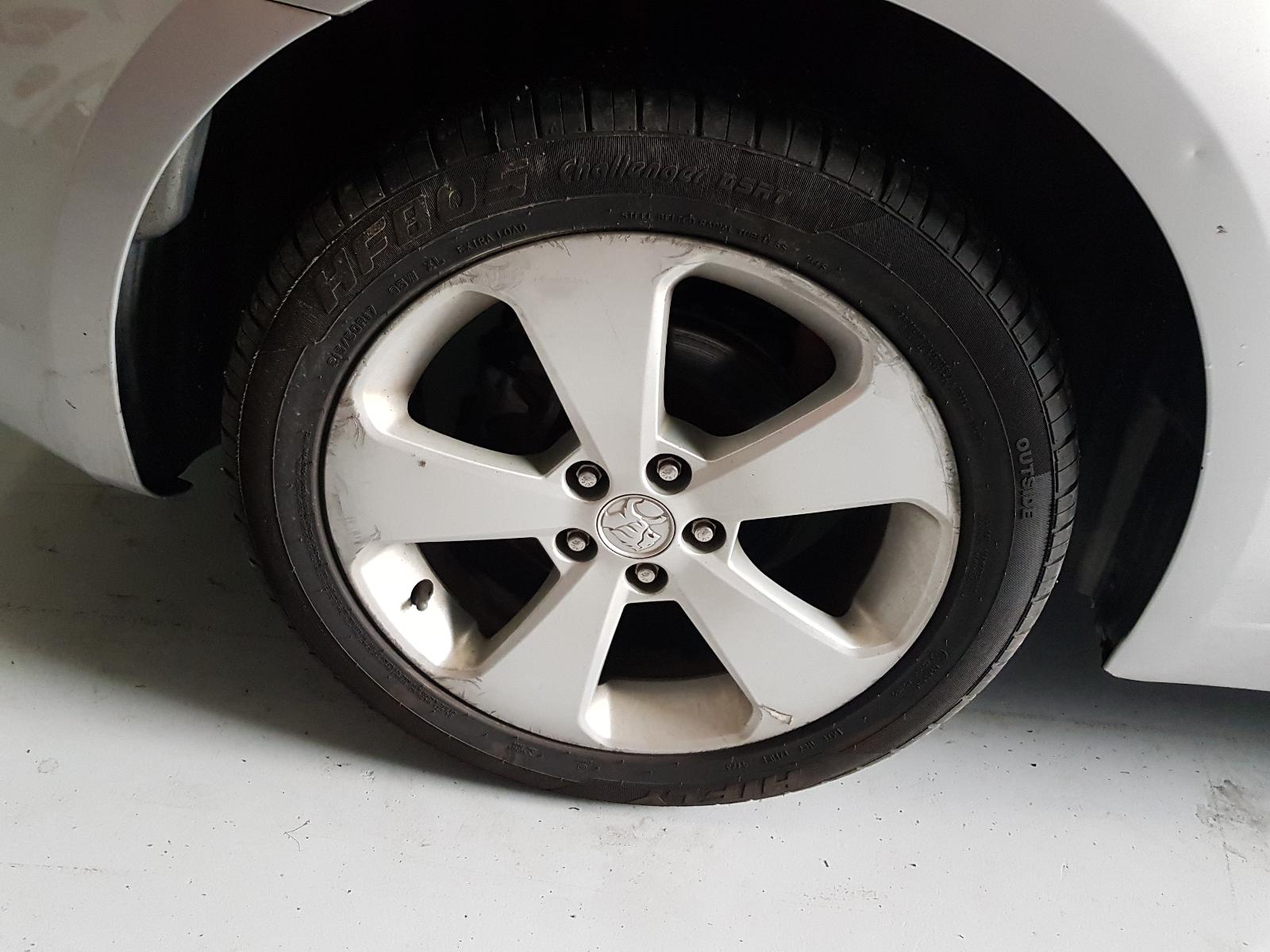 Holden Cruze - 2009-Present