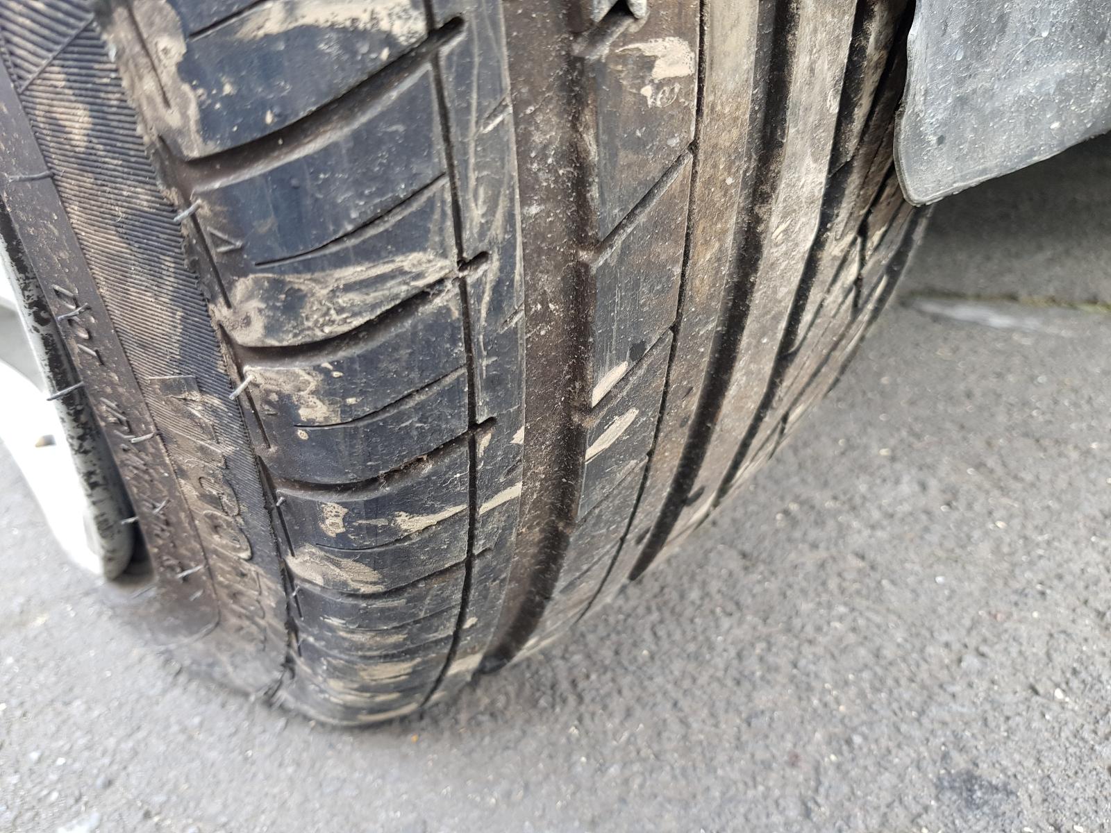 Ford Kuga - TE 2012-2013