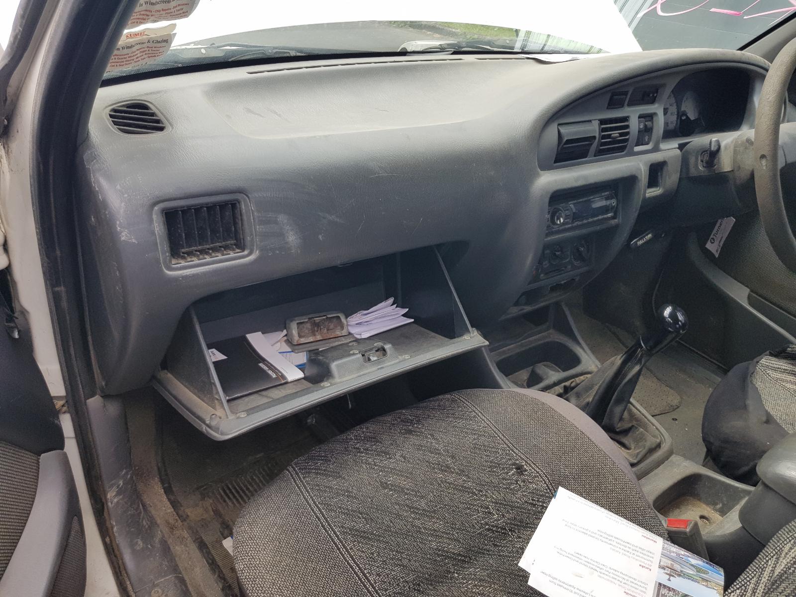 Ford Courier - UT 2005-2006