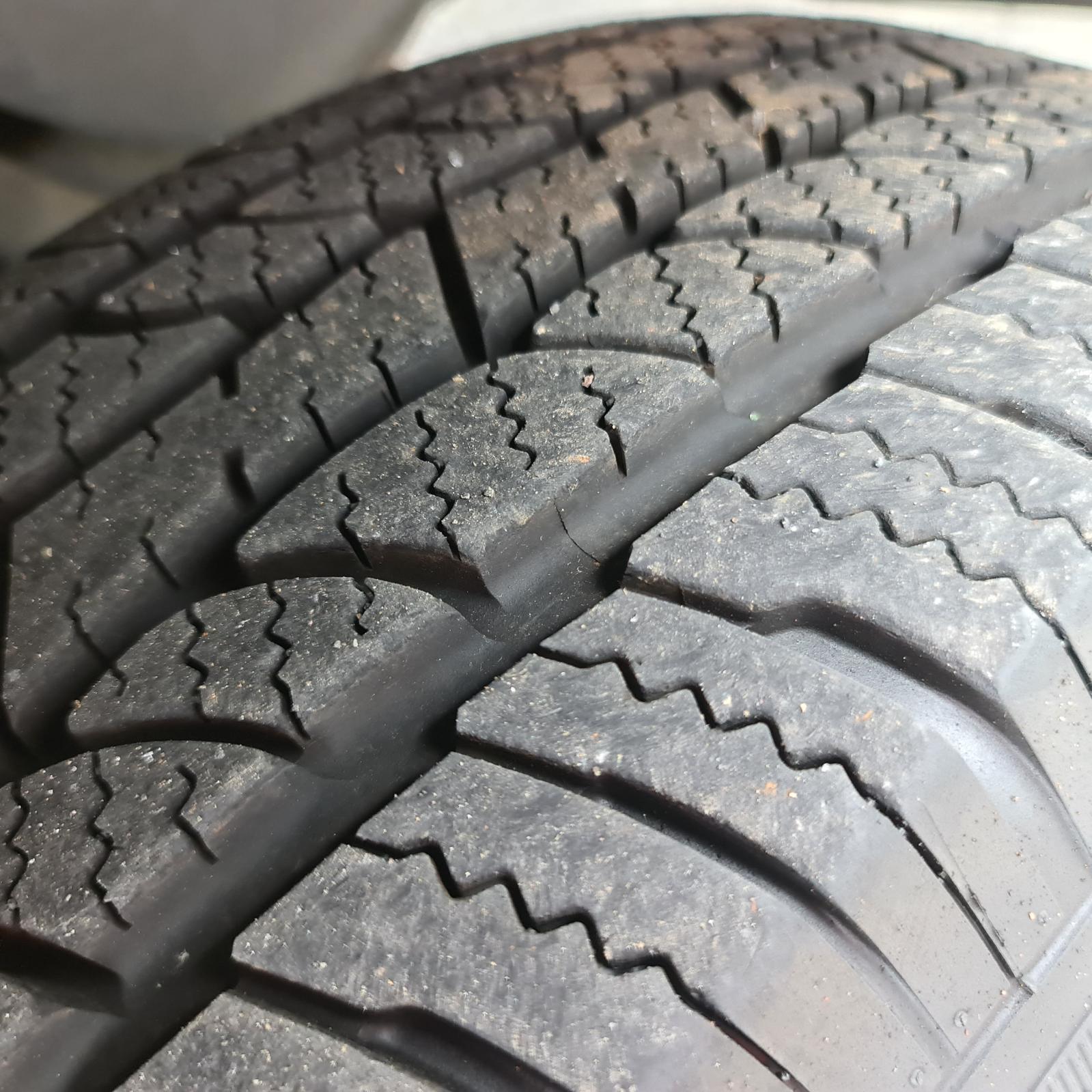 Ford Explorer - UT 2005-2007