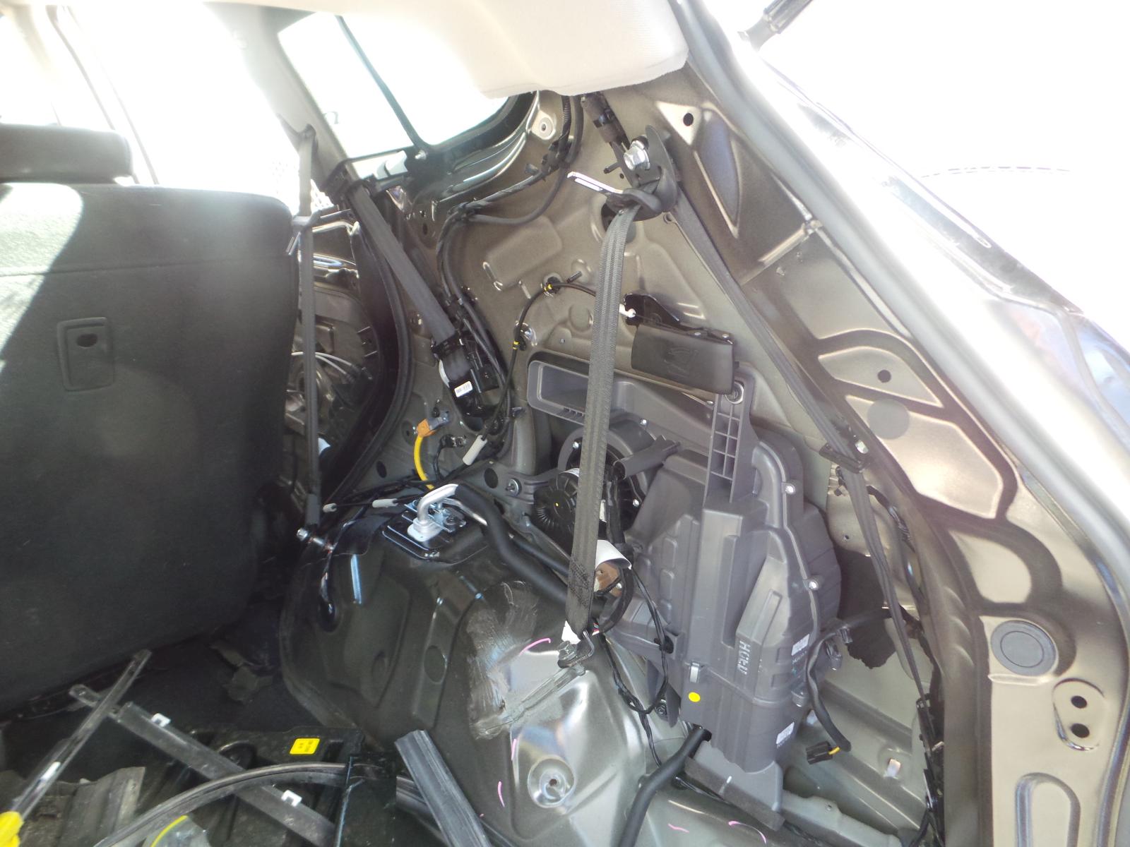 Hyundai Santa Fe - 2013-Present