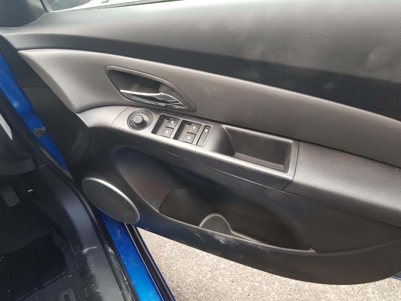 Holden Cruze - 2009-Present