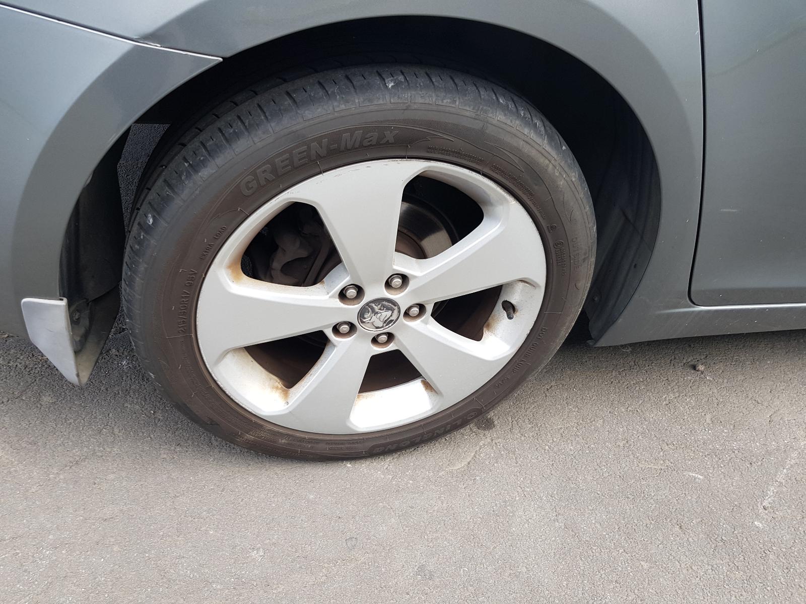 Holden Cruze - 2009-Present