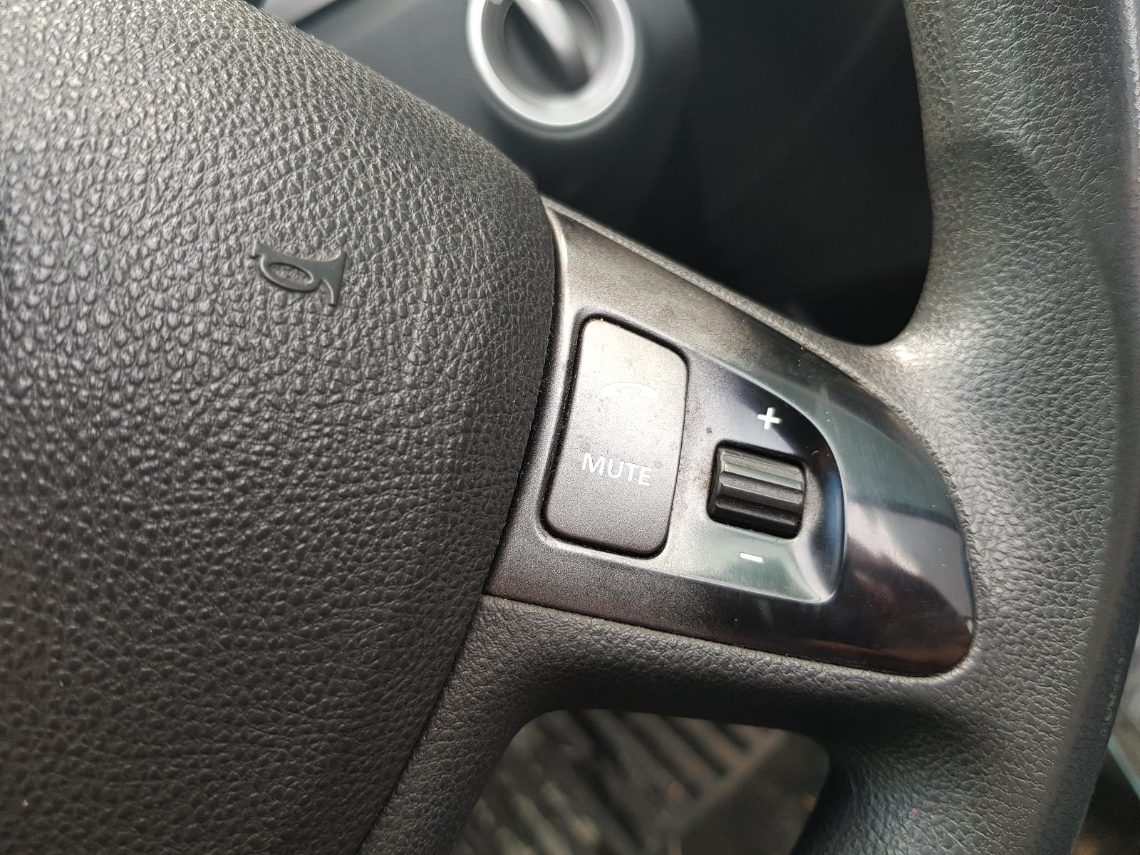 Holden Commodore - VE Omega 06-