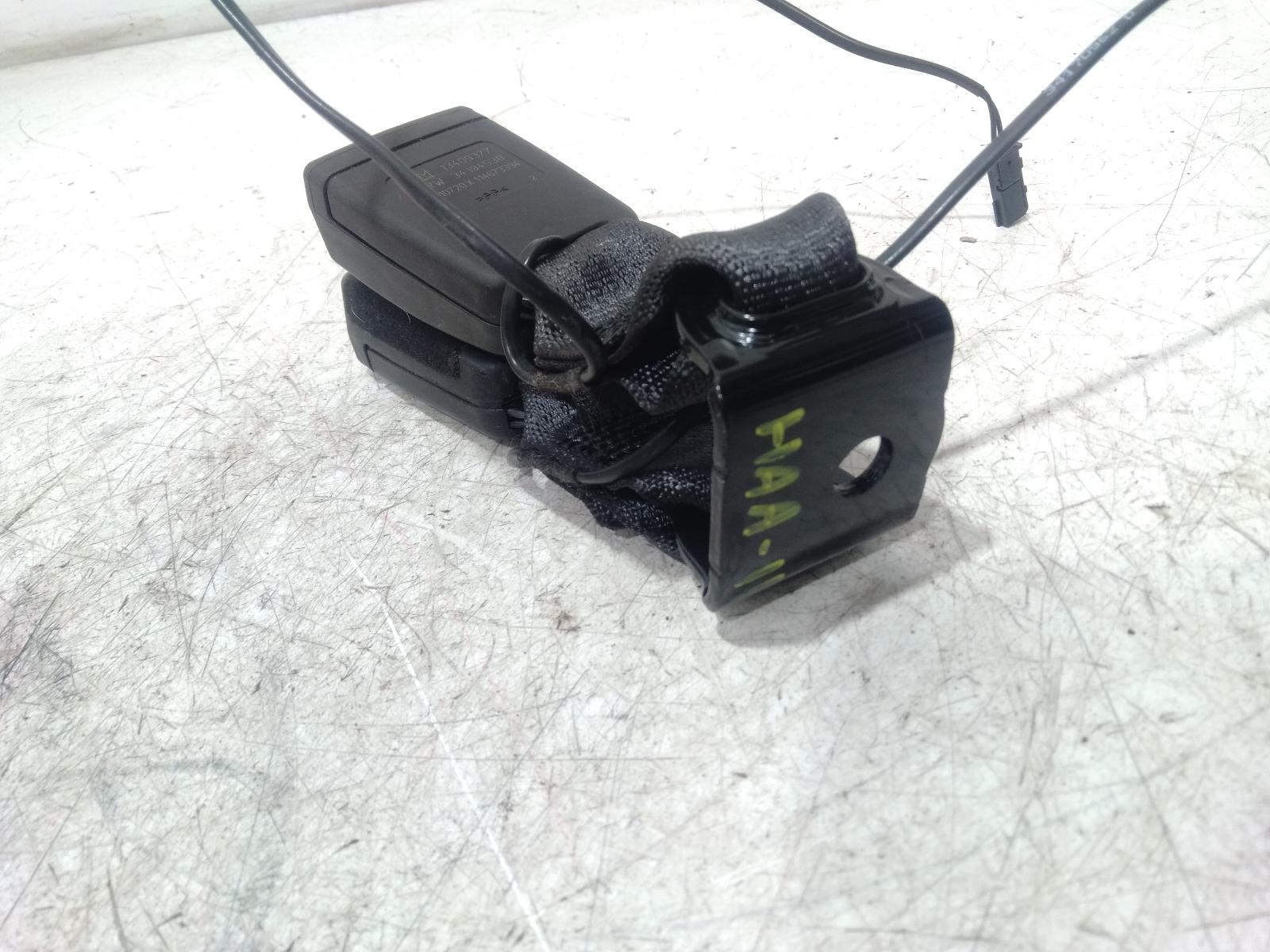 Seat_Belt_Stalk