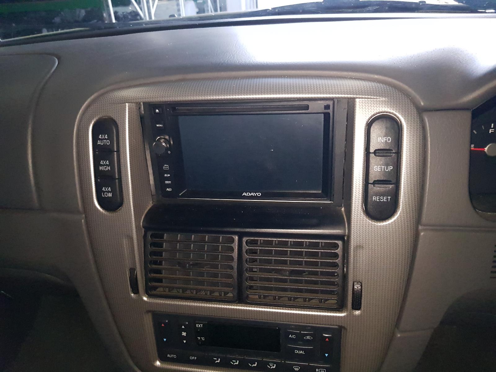 Ford Explorer - UT 2005-2007