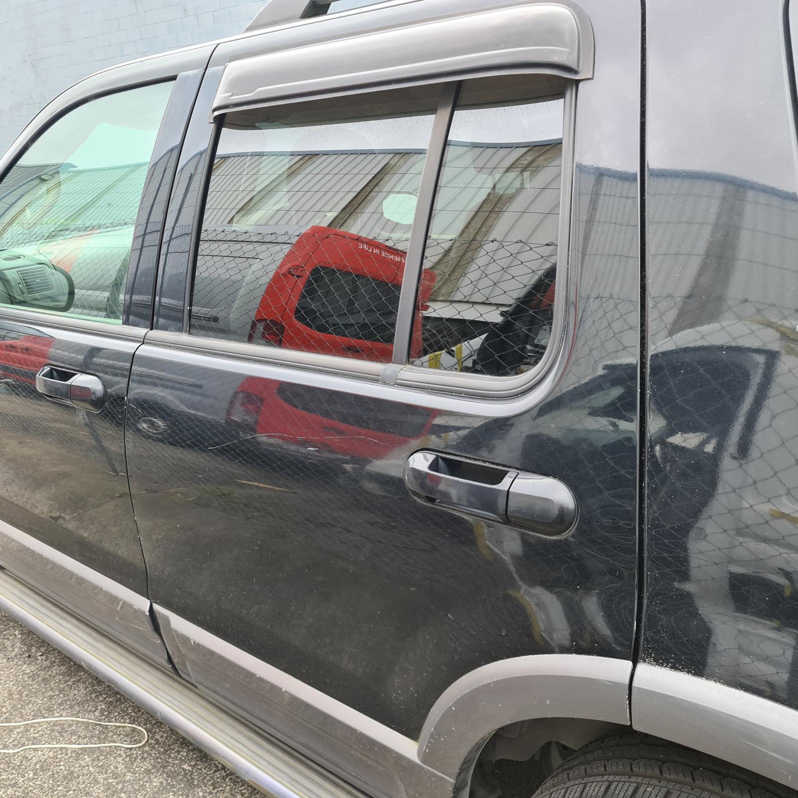 Ford Explorer - UT 2005-2007